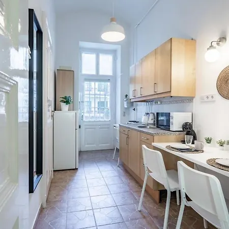 Apartment Lovely In The Heart Of The *